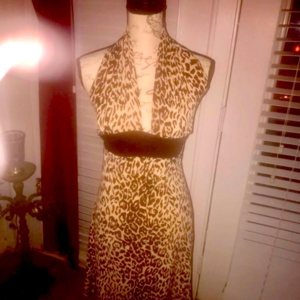 COPY - Gorgeous Leopard print halter dress